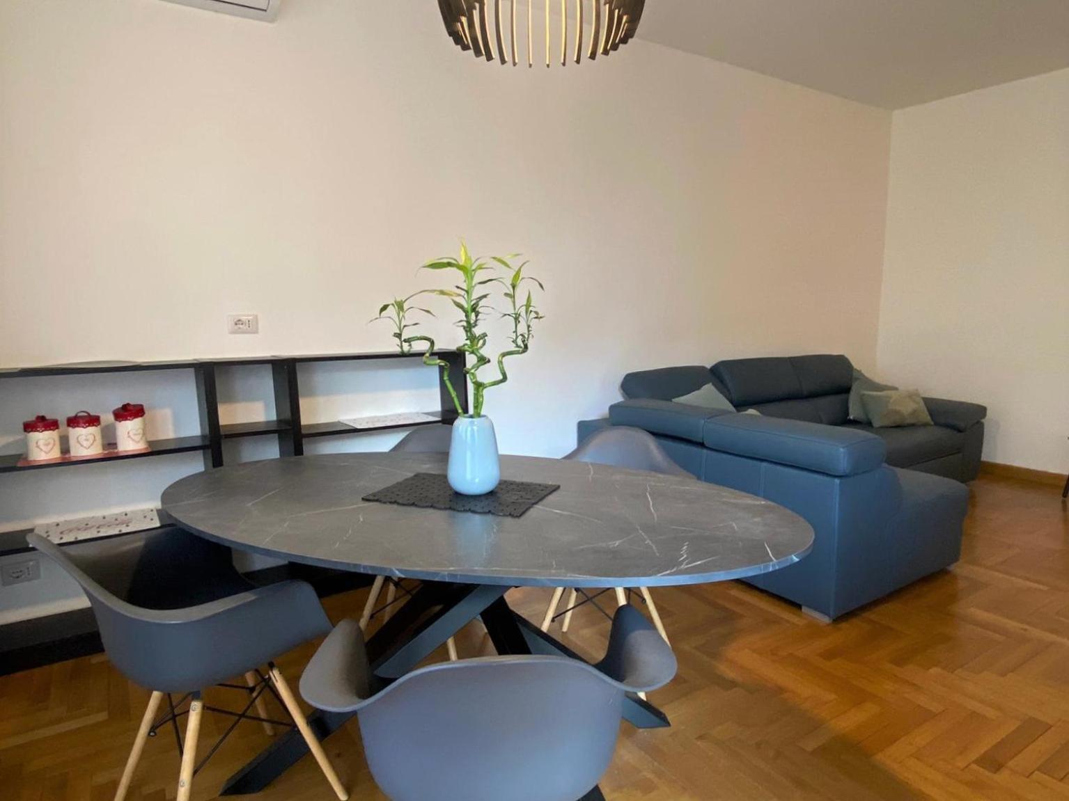 The Little Duck - Modern Apartment With Balcony Côme Extérieur photo